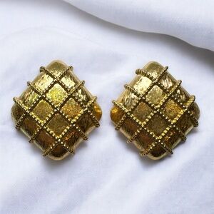 Vintage 80s/90s St. John Glam Quilted Box Gold Plated Clip-On Earrings